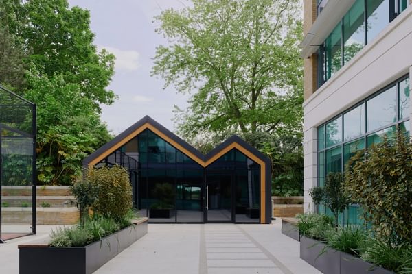 09 GSY 250523 3 arlington square 093f