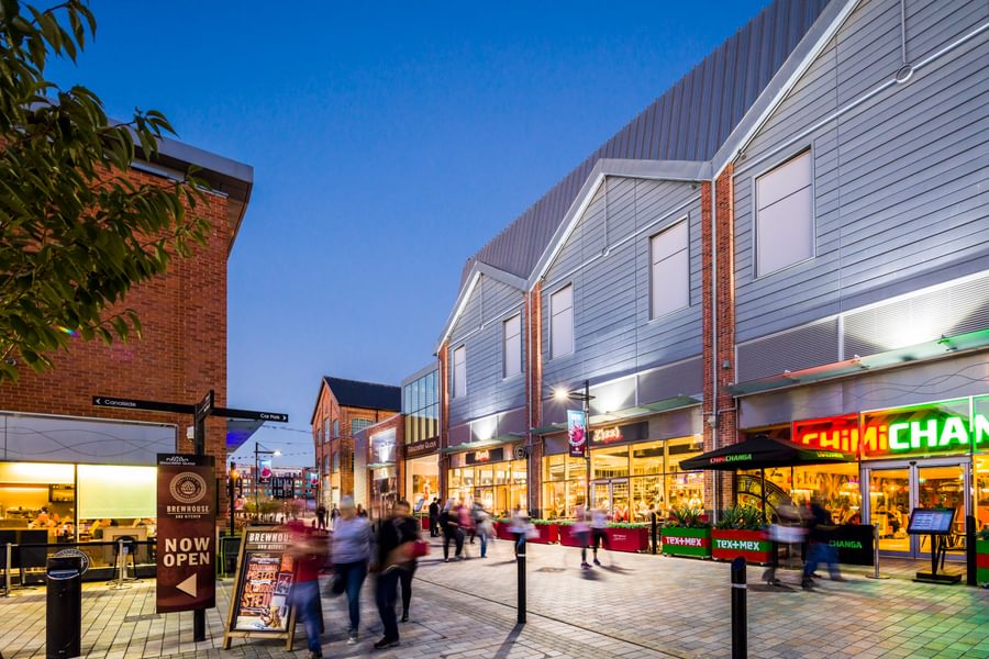 433 Gq Gloucester Quays Uk N45 Medium