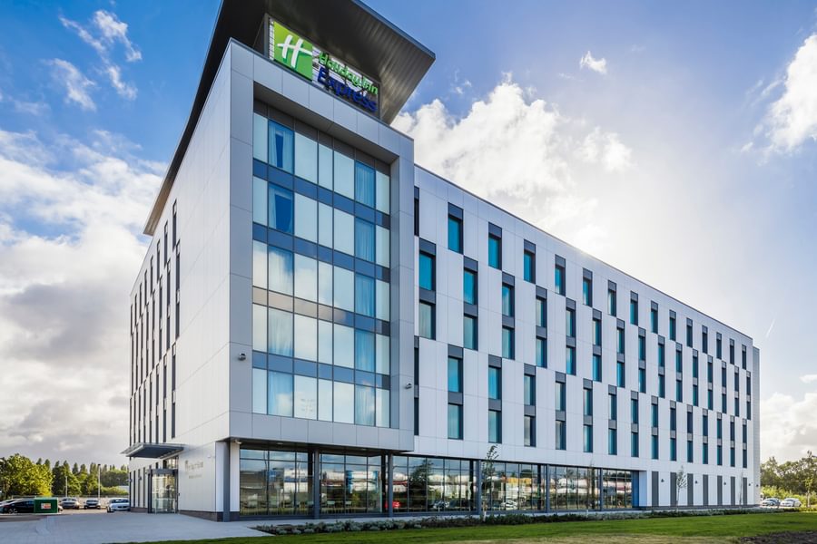 Chapman_Taylor_Holiday-Inn_Trafford_01.jpg
