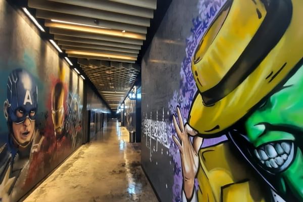 Muvi Dhahran Corridor