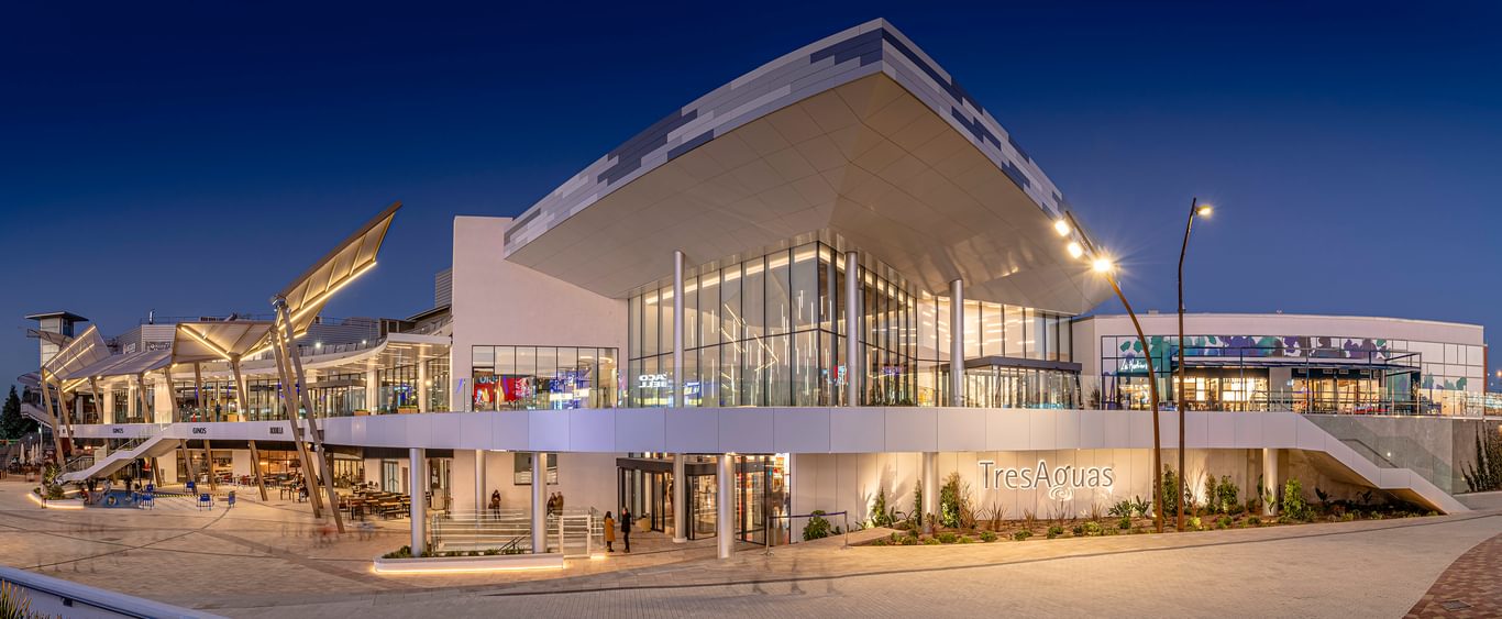 Tres Aguas Shopping Centre Madrid H868537 Pano Ltr
